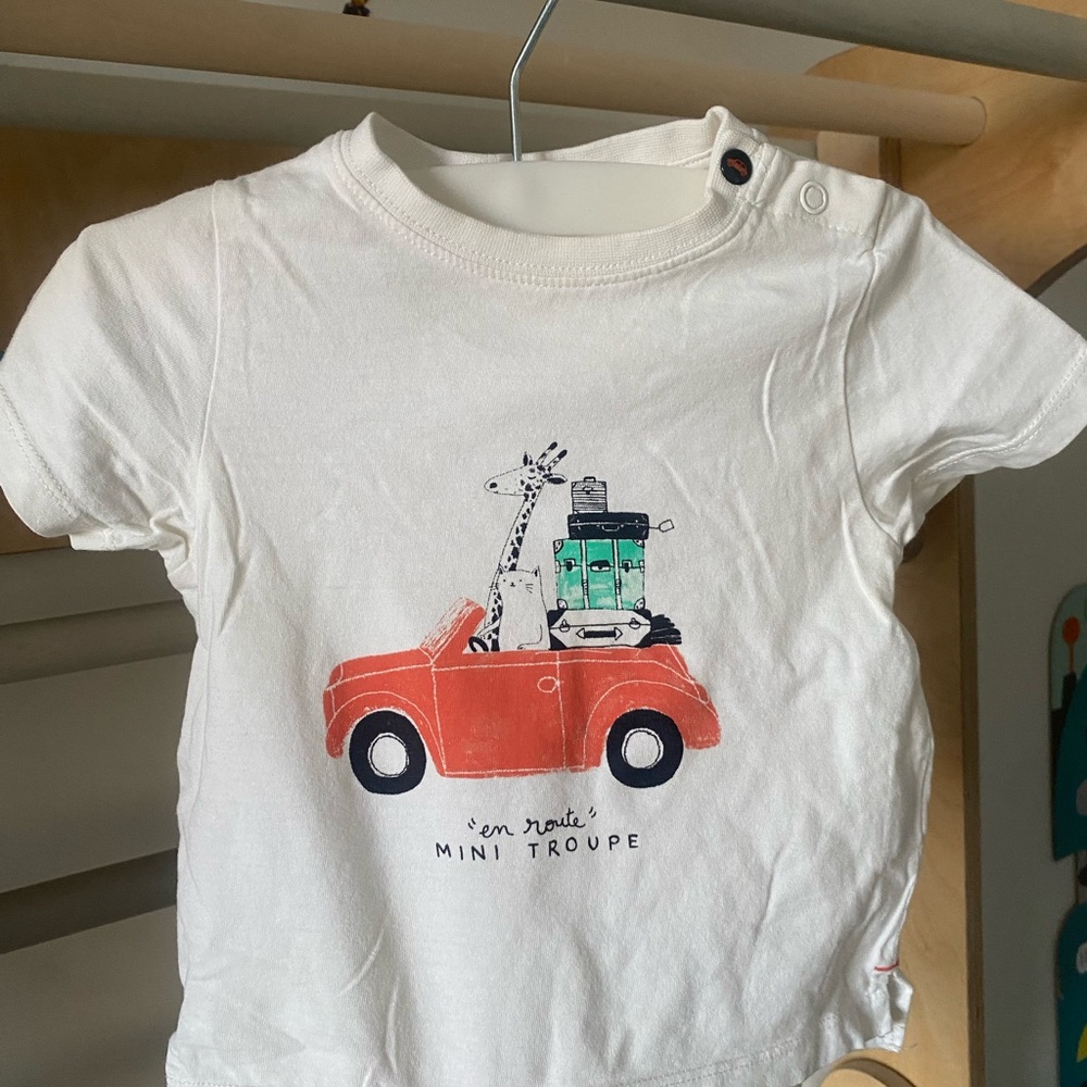 Tape à l’Oeil White Car Short Sleeve Tee